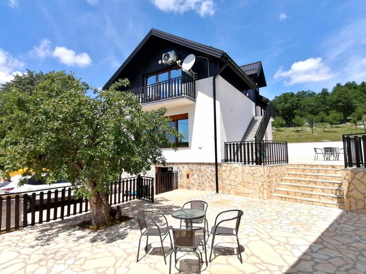 Farma & Apartmani II Opg Sasa Delic Grabusic Εξωτερικό φωτογραφία